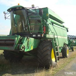 John Deere 2264