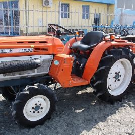Kubota B 1600 with milling machine - 4x4