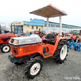Kubota Bulltra B1-17