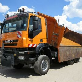 Iveco TRACKER 260T45 6x6 3-Axle Tipper Winterdie