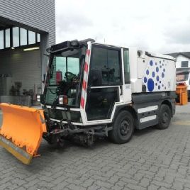 Schmidt SWINGO Compact 200 Sweeper