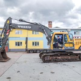 Crawler excavator Volvo EC210B NLC