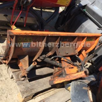 John Deere 2520 HST, mower deck + high dump, cab, MOT