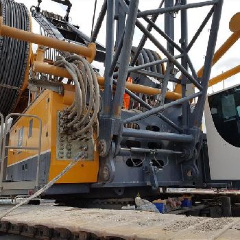 Bauer Crawler / Duty Cycle Crane MC 128 TIER II FLEX USA