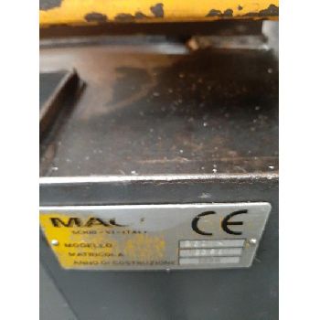 MAC 360 A sawing machine