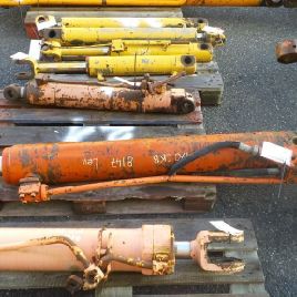 Boom cylinder for POCLAIN 170CKB