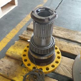 Wheel spindle for VOLVO A25D