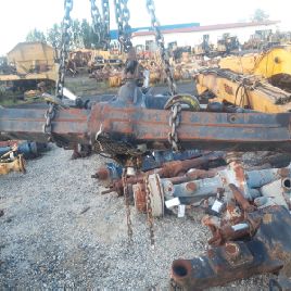 Differential rear axle for CATERPILLAR M312