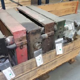 Oil cooler for POCLAIN 81CK