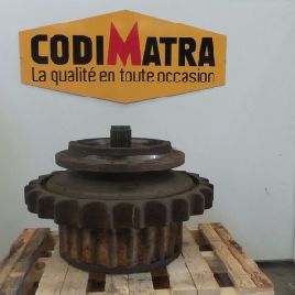 Final drive for POCLAIN 350B