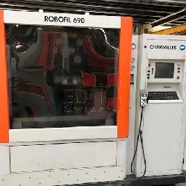 Charmilles Robofil 690 - 2002 Wire cutting edm machine