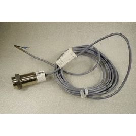 Balluff proximity switch BES 516-327-B0-C = unused