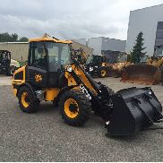 JCB 407