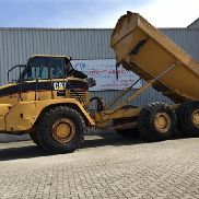 Caterpillar 725