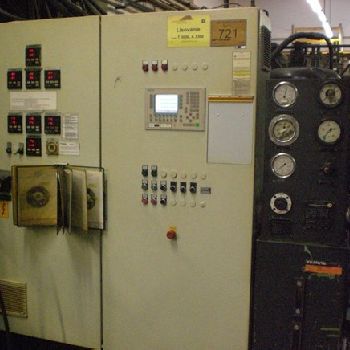 Dieffenbacher 630T Injection moulding machine