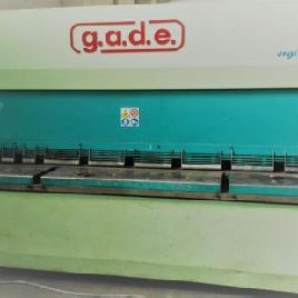 GADE CO 30-6 Shear / guillotine CNC