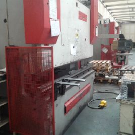 Beyeler Super Turbo-X510 3015 2kw Press brake