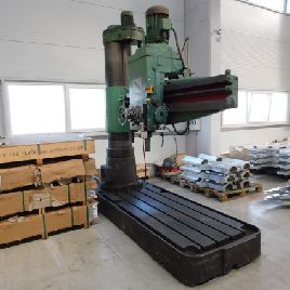 Csepel RFH 75/200 Radial drilling machine