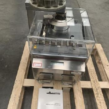 Dr Schleuniger autotest 4 Laboratory equipment