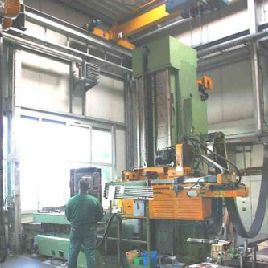 Aléseuse à montant fixe CNC TBT E 320-1-1800