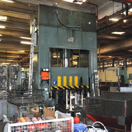 Soenen 400 ton metal press