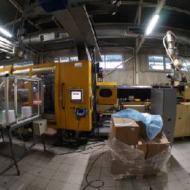 Husky Hylectric H800 Injection moulding machine