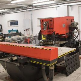 Amada Aries 245 Lyukasztógép