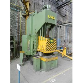 Prensa de metal LVD EMC