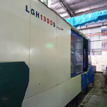 LS LGH1800S Injection moulding machine