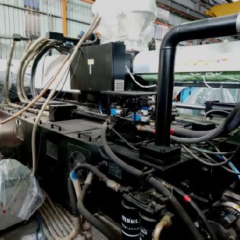 LS LGH1800S Injection moulding machine