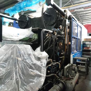 LS LGH1800S Injection moulding machine