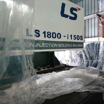 LS LGH1800S Injection moulding machine
