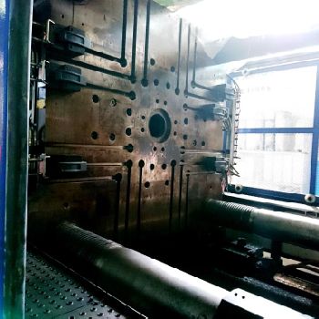 LS LGH1800S Injection moulding machine