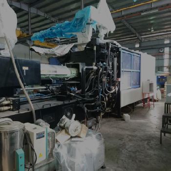 LS LGH1800S Injection moulding machine