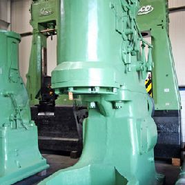 STANKO M418 Marteau de forge