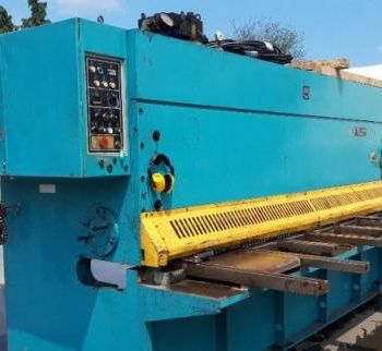 Strojáren Piesok CNTA 3150/10A hydraulic shear