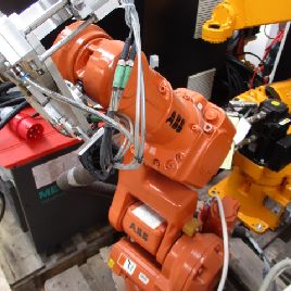 Промышленный робот ABB IRB 140