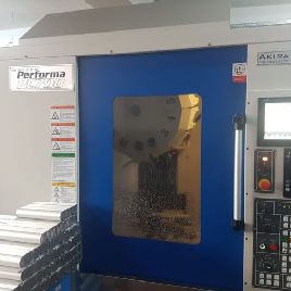Akira Seiki PC700 Machining center - vertical