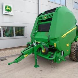 John Deere V451M