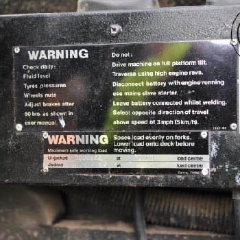 Capricorn 377-MK5A-1 DEFEKT spare parts carrier