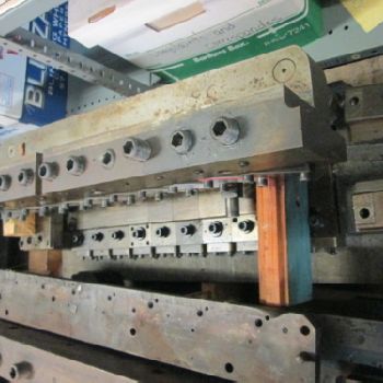 US-Baird 325 11 Operation Die Set 2" Pitch 24.5 Punch Holder W/Die Holders (#16579); US-Baird 325 11 Operation Die Set 2 Pitch 24.5 Punch Holder WDie Holders