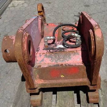 REIF hydraulic quick coupler SWP 3,