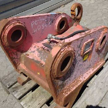 REIF hydraulic quick coupler SWP 3,
