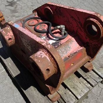 REIF hydraulic quick coupler SWP 3,