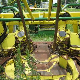 2007 John Deere 688