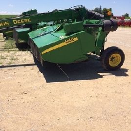 2013 John Deere 946
