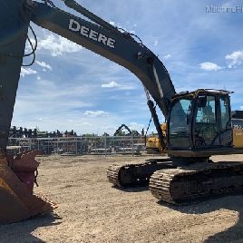 2012 John Deere 250G LC