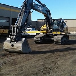 2017 John Deere 300G LC