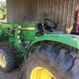 2017 John Deere 4066M