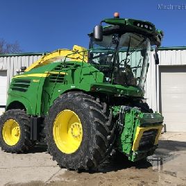 2016 John Deere 8800